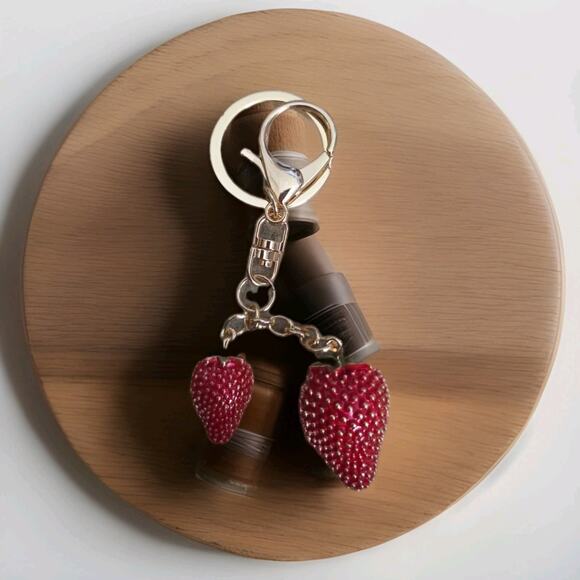 Beautiful Strawberry Keychain For Purses - Picture 1 of 2